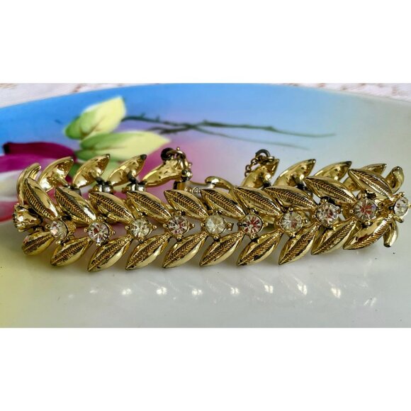 Vintage 1950s Coro Gold Tone Leaf Bracelet With Rhinestones - Picture 9 of 11
